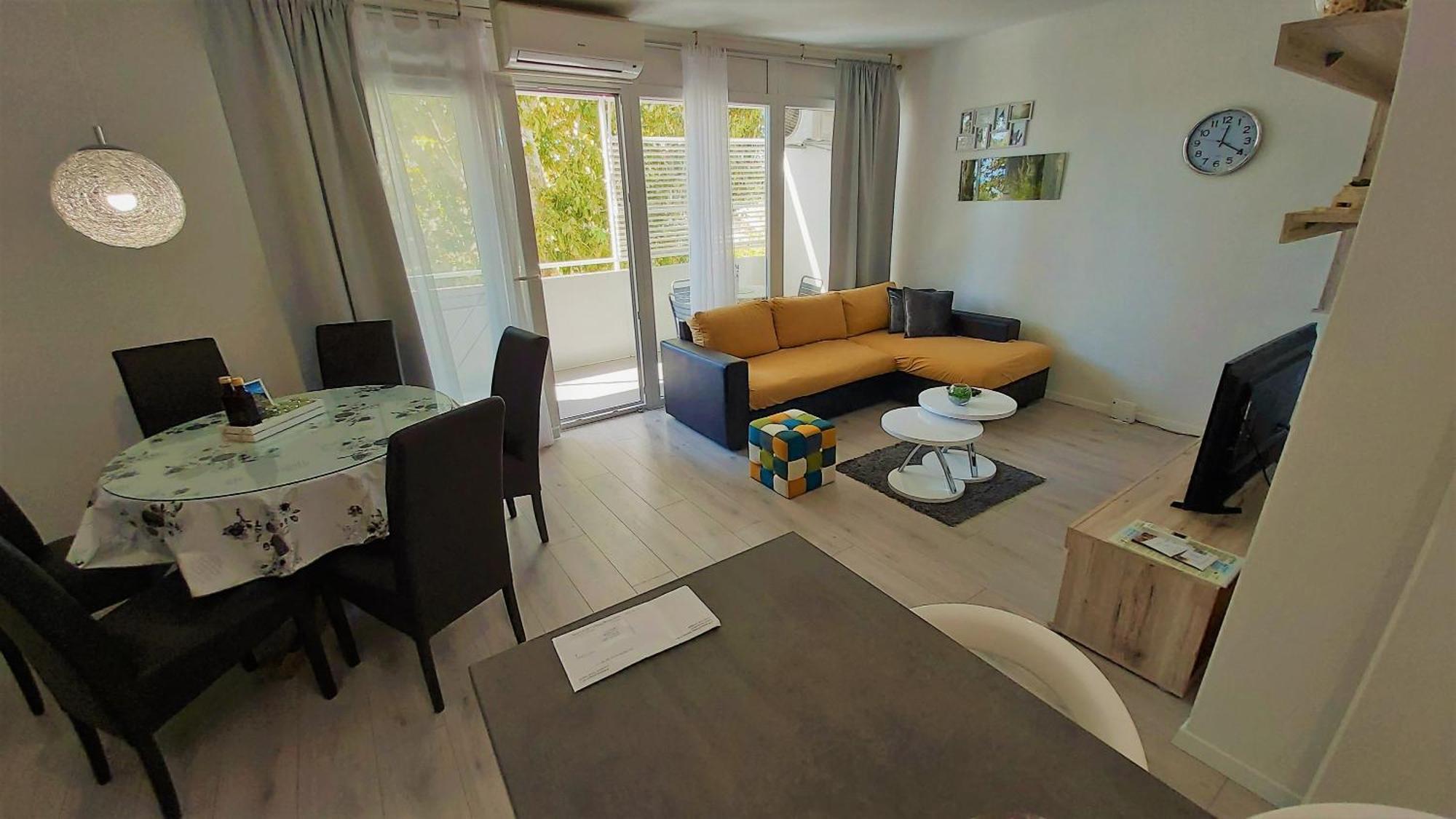 Apartment Punta Omiš Buitenkant foto