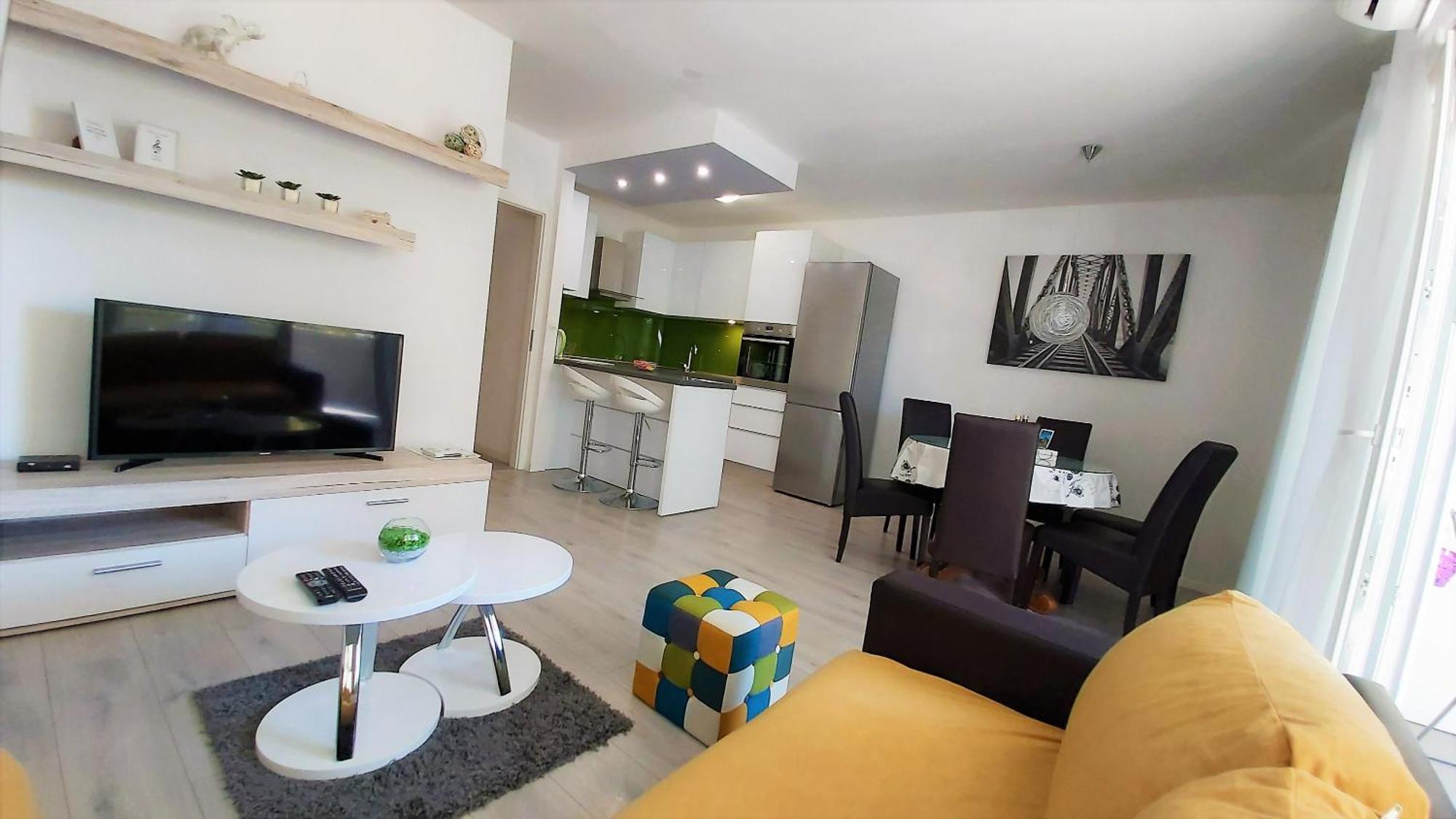Apartment Punta Omiš Buitenkant foto